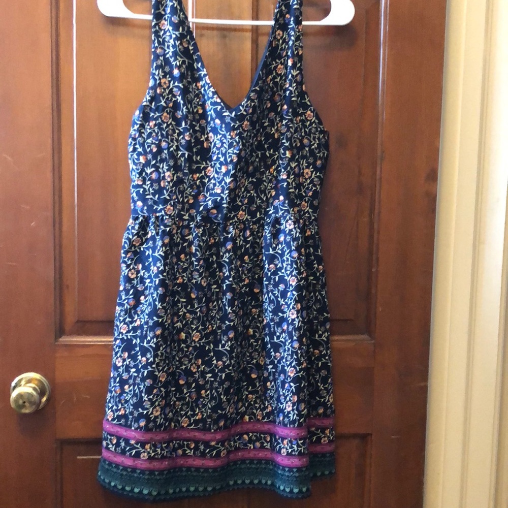 Navy Floral Dress size L
